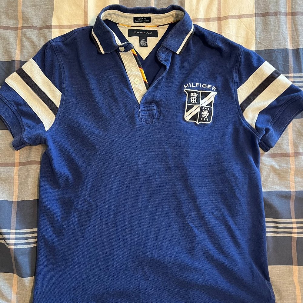 Tommy Hilfiger Collared Shirt Custom Fit Size Small Color Blue